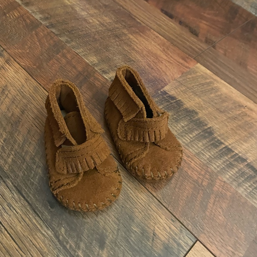 Minnetonka Tan Suede Moccasins